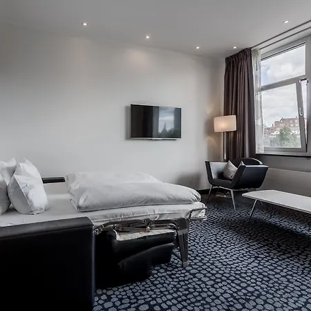 Hotell Profilhotels Mercur 3*