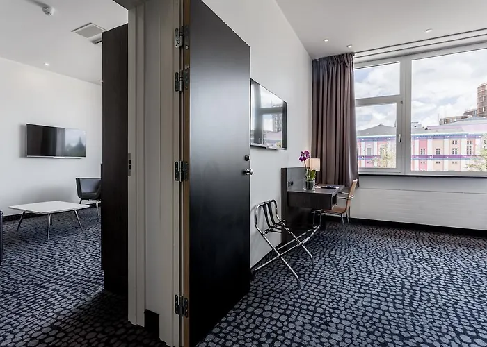 Hotel Profilhotels Mercur 3*