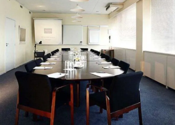 Hotel Profilhotels Mercur 3*