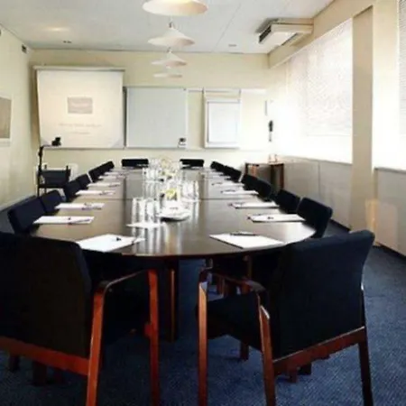 Ξενοδοχείο Profilhotels Mercur 3*