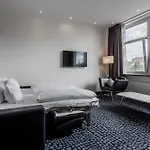 Hotell Profilhotels Mercur 3*